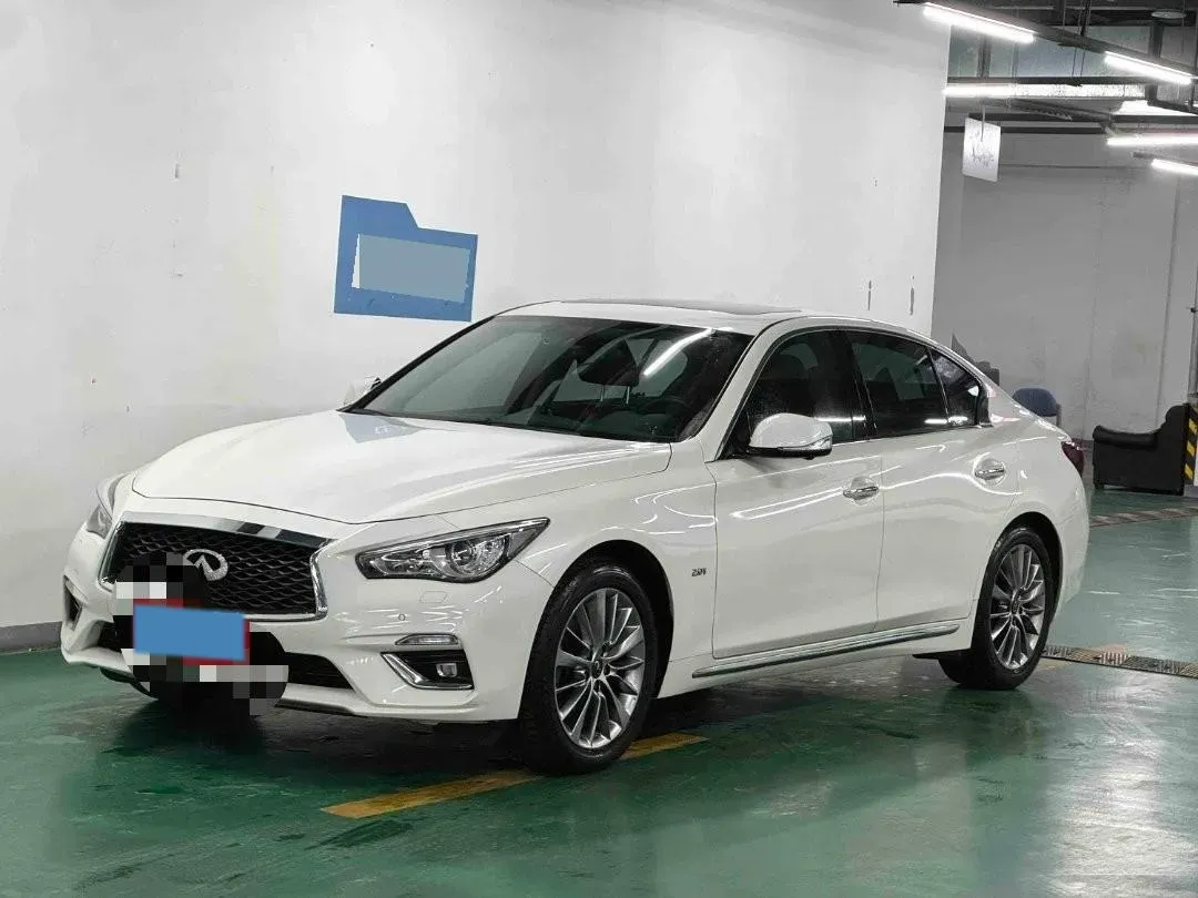 2018 Jeep Grand Commander 2.0T 265HP L4 9AT,autocango,china used car exporter,china ev exporter,chinese used car exporter,chinese used ev exporter