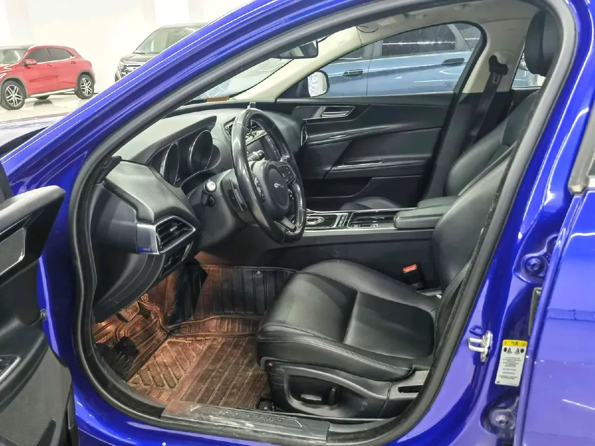 2018 Jaguar XEL 2.0T 200HP L4 8AT,autocango,china used car exporter,china ev exporter,chinese used car exporter,chinese used ev exporter