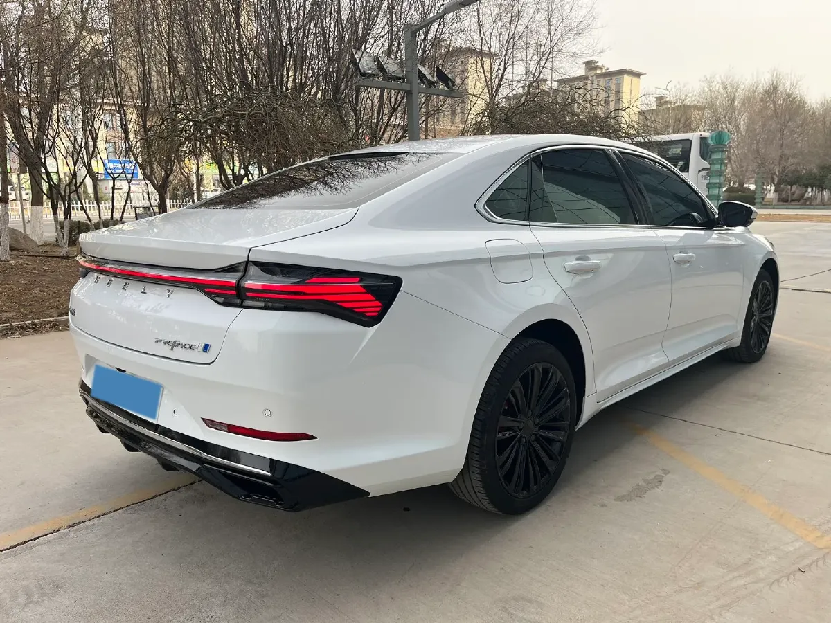 2024 Geely Preface 1.5T 163HP L4 3DHT Hybrid,autocango,china used car exporter,china ev exporter,chinese used car exporter,chinese used ev exporter