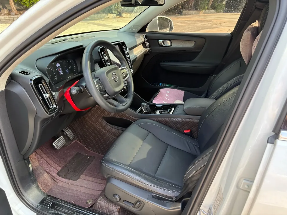 2020 Volvo XC40 1.5T 163HP L3 8AT,autocango,china used car exporter,china ev exporter,chinese used car exporter,chinese used ev exporter