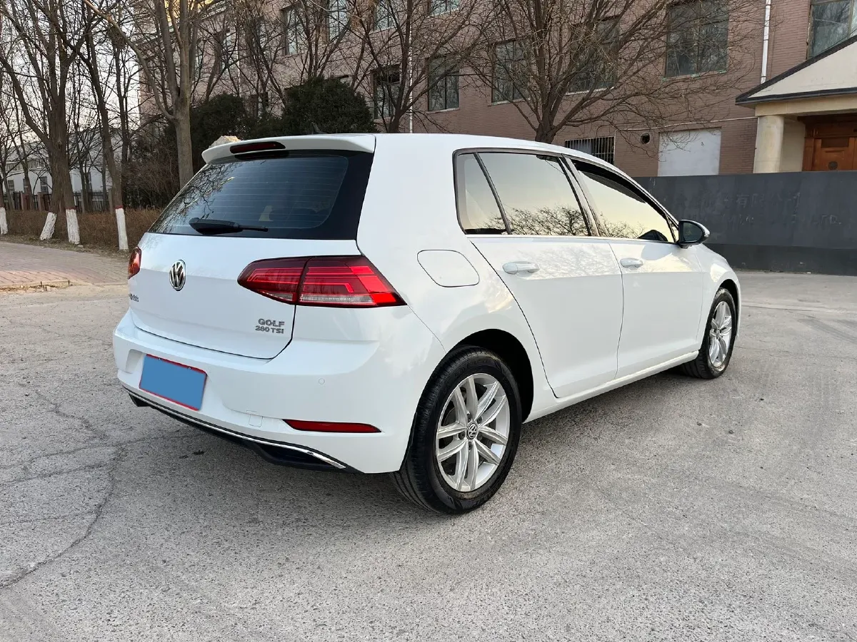 2019 Brilliance Auto V7 1.8T 231HP L4 7DCT,autocango,china used car exporter,china ev exporter,chinese used car exporter,chinese used ev exporter