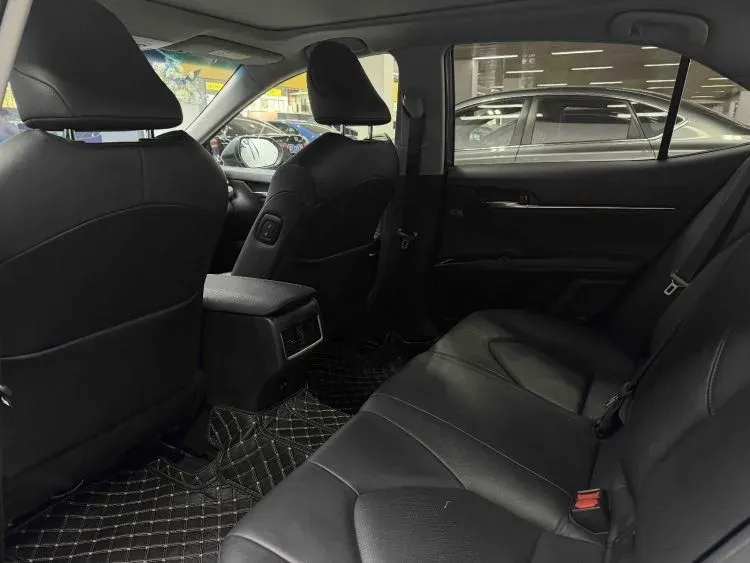 2021 Toyota Camry 2.5L 209HP L4 8AT,autocango,china used car exporter,china ev exporter,chinese used car exporter,chinese used ev exporter