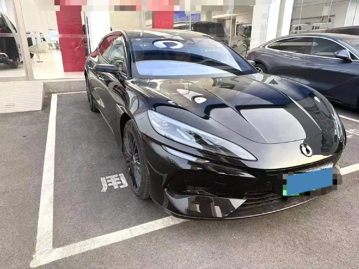 2024 Denza DenzaZ9GT 2.0T 207HP L4 E-CVT PHEV 38.5KWH,autocango,china used car exporter,china ev exporter,chinese used car exporter,chinese used ev exporter