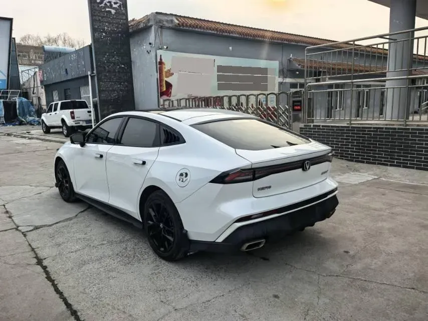 2024 ChangAn UNI-V 1.5T 188HP L4 7DCT,autocango,china used car exporter,china ev exporter,chinese used car exporter,chinese used ev exporter