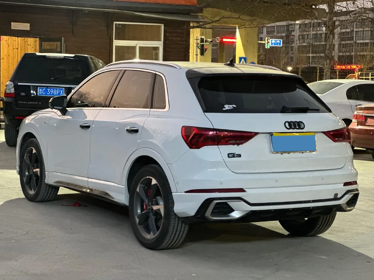 2024 Audi Q3 1.5T 160HP L4 7DCT,autocango,china used car exporter,china ev exporter,chinese used car exporter,chinese used ev exporter