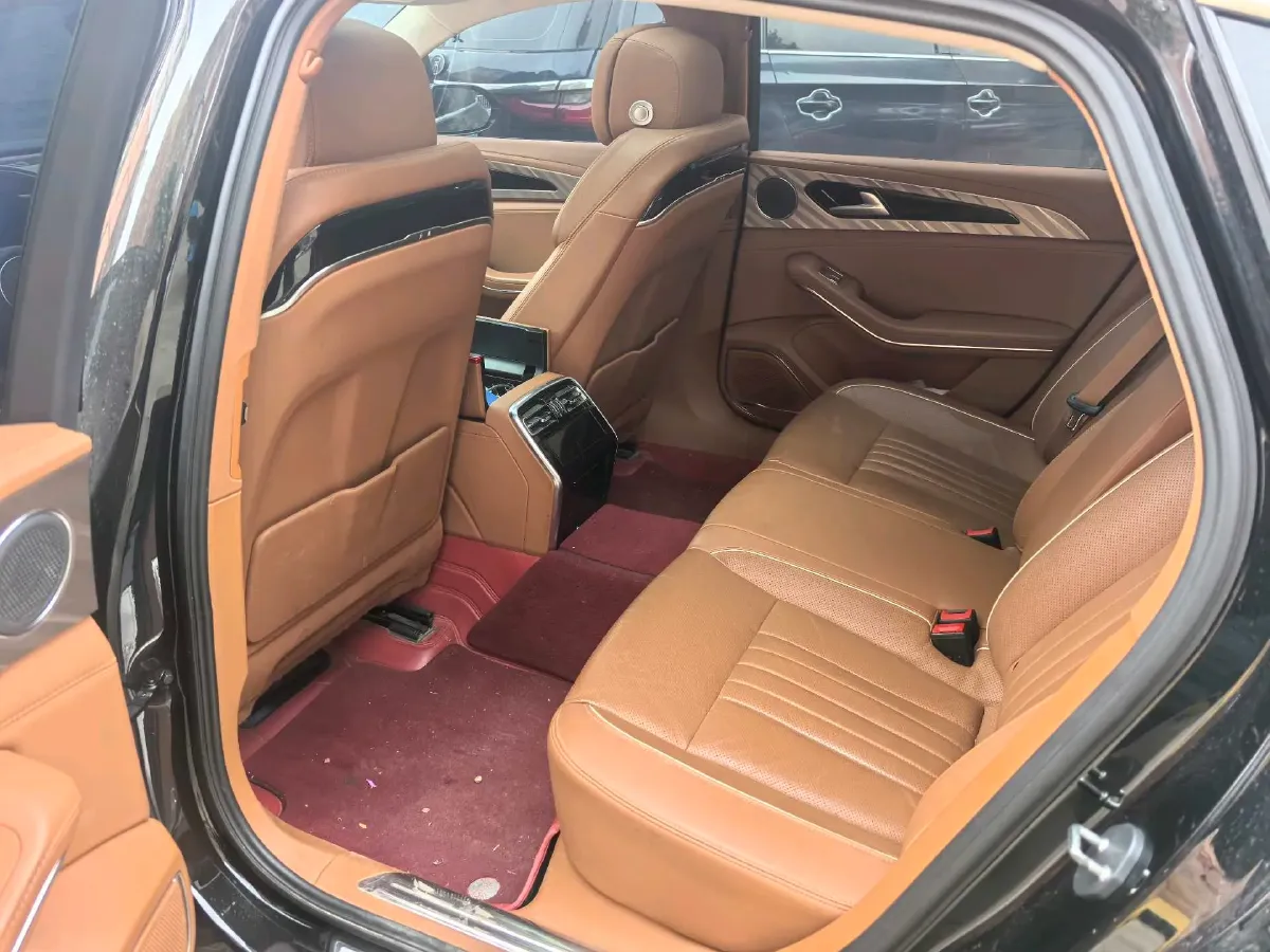 2022 HongQi H9 2.0T 252HP L4 7DCT,autocango,china used car exporter,china ev exporter,chinese used car exporter,chinese used ev exporter