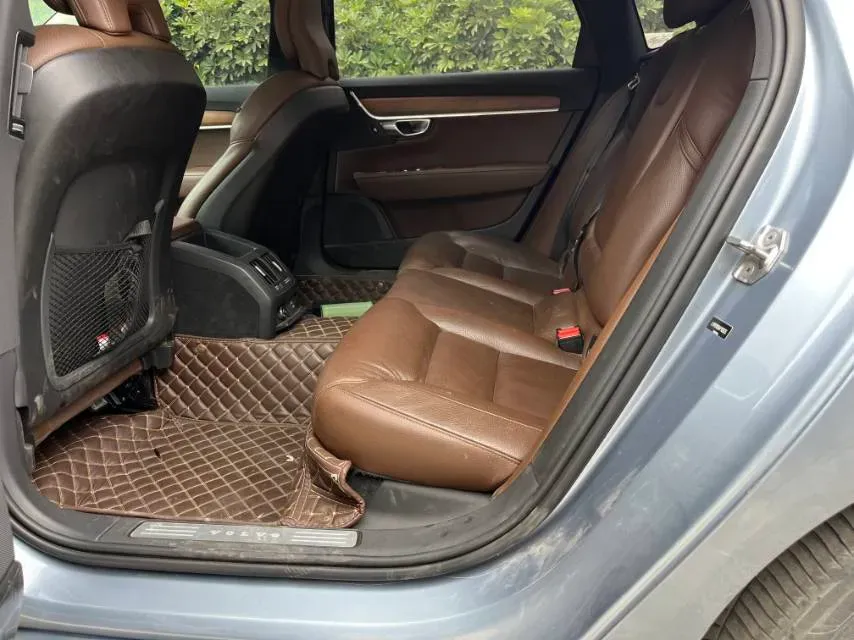 2020 Volvo S90 2.0T 254HP L4 8AT,autocango,china used car exporter,china ev exporter,chinese used car exporter,chinese used ev exporter