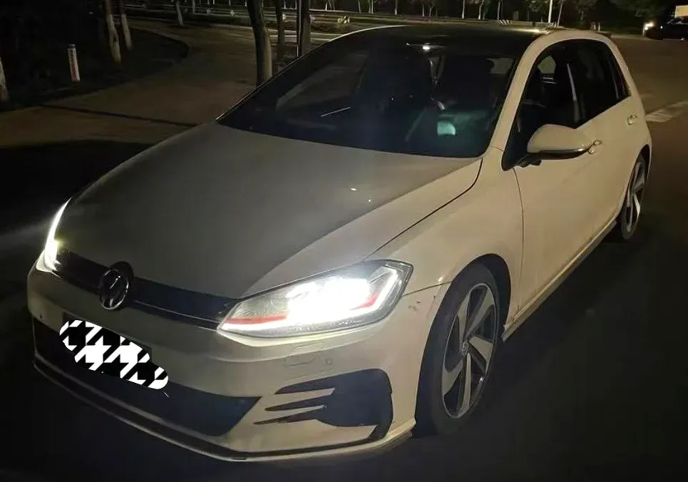 2018 Volkswagen GolfGTI 2.0T 220HP L4 7DCT,autocango,china used car exporter,china ev exporter,chinese used car exporter,chinese used ev exporter