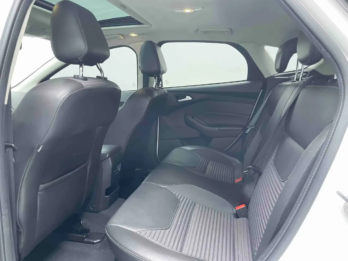 2017 Ford Focus 1.6L 125HP L4 6DCT,autocango,china used car exporter,china ev exporter,chinese used car exporter,chinese used ev exporter