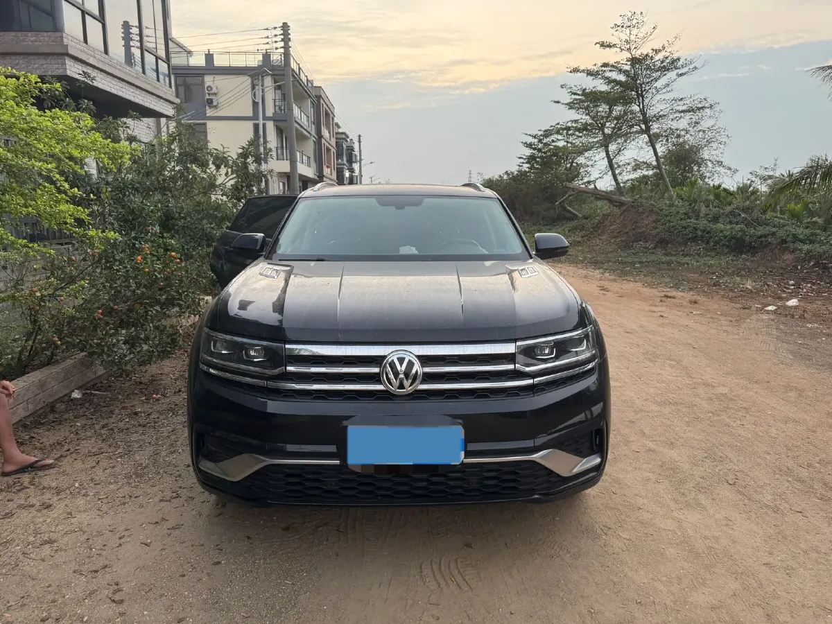 2020 Volkswagen Teramont 2.0T 220HP L4 7DCT,autocango,china used car exporter,china ev exporter,chinese used car exporter,chinese used ev exporter