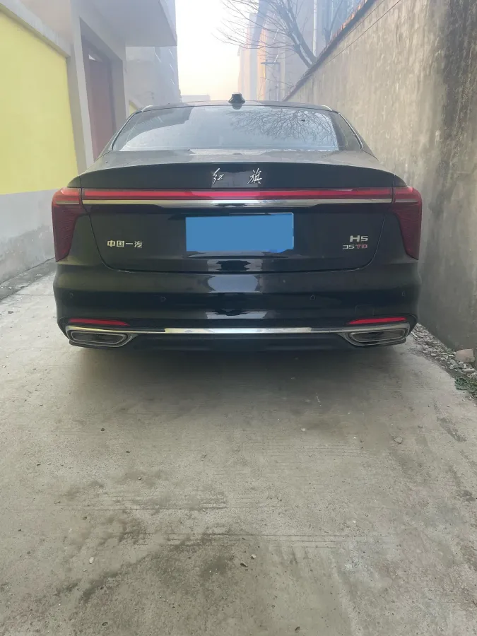 2024 HongQi H5 1.5T 169HP L4 7DCT,autocango,china used car exporter,china ev exporter,chinese used car exporter,chinese used ev exporter