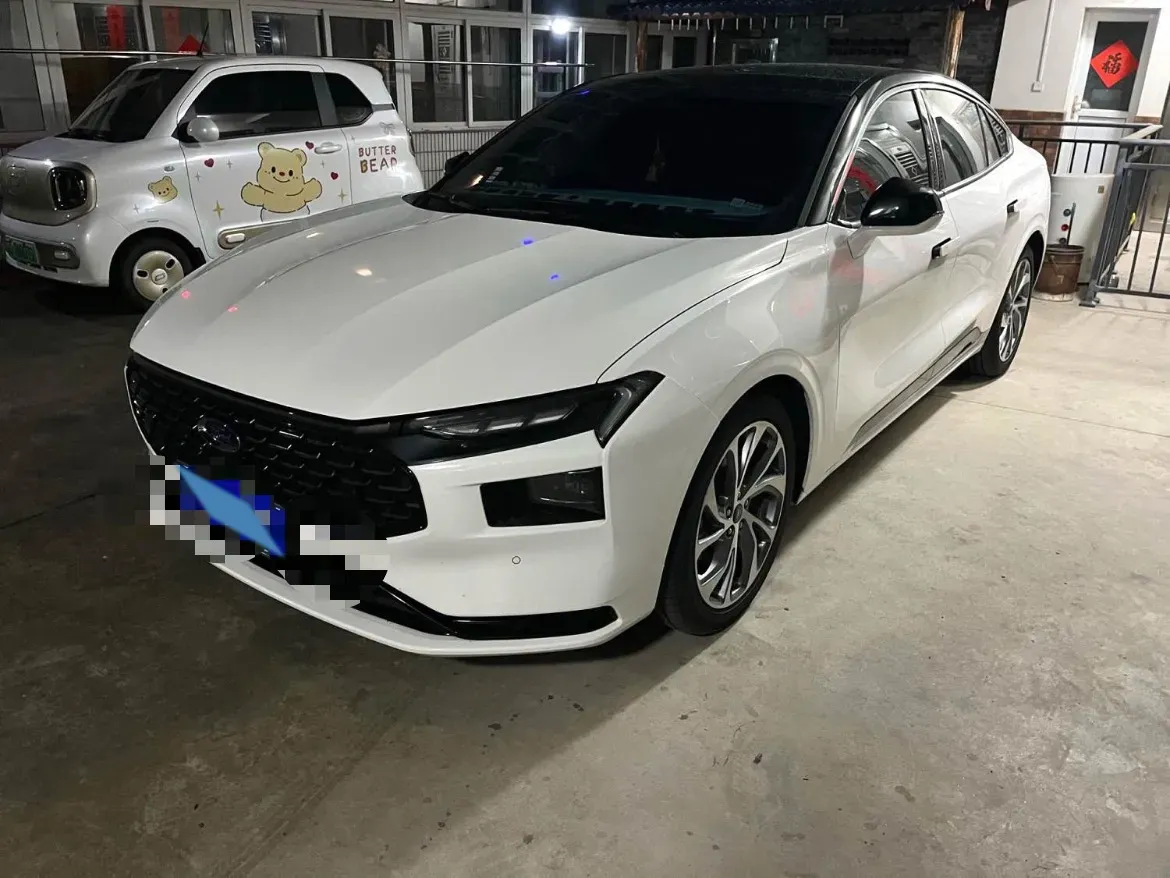 2022 Ford Mondeo 2.0T 238HP L4 8AT,autocango,china used car exporter,china ev exporter,chinese used car exporter,chinese used ev exporter