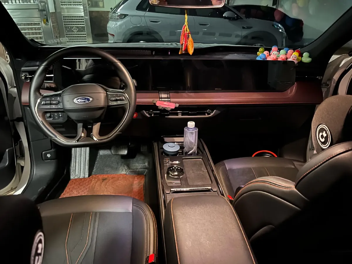 2022 Ford Mondeo 2.0T 238HP L4 8AT,autocango,china used car exporter,china ev exporter,chinese used car exporter,chinese used ev exporter