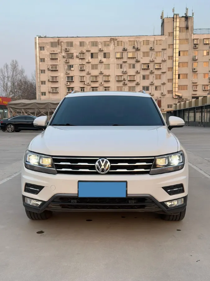 2019 MAXUS G20 2.0T 218HP L4 8AT,autocango,china used car exporter,china ev exporter,chinese used car exporter,chinese used ev exporter