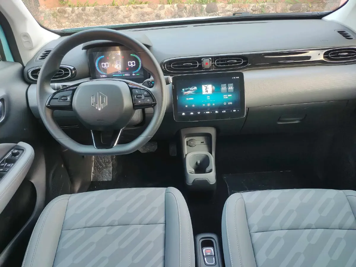 2025 Leapmotor T03 BEV 41.3KWH,autocango,china used car exporter,china ev exporter,chinese used car exporter,chinese used ev exporter