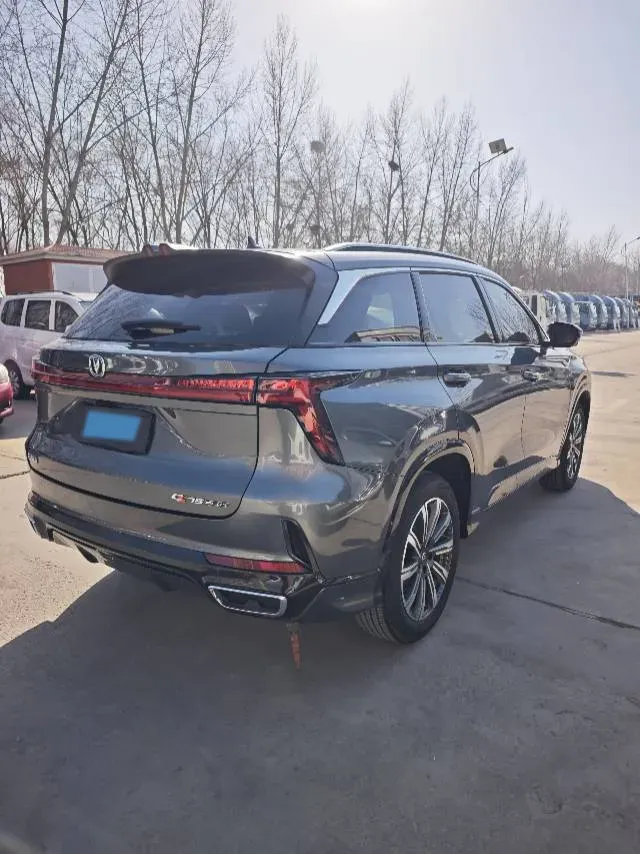 2025 ChangAn CS75 Plus 1.5T 188HP L4 8AT,autocango,china used car exporter,china ev exporter,chinese used car exporter,chinese used ev exporter