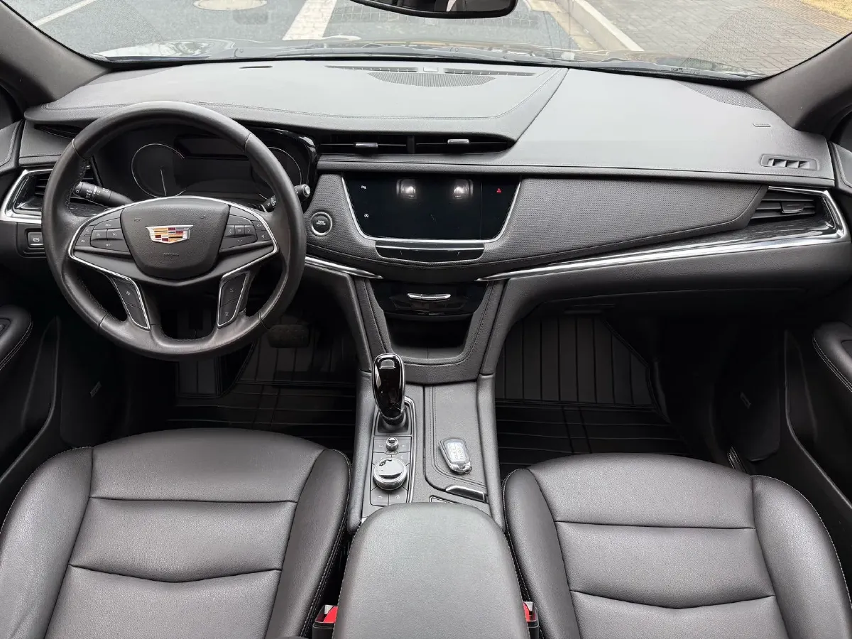 2021 Cadillac XT5 2.0T 237HP L4 9AT,autocango,china used car exporter,china ev exporter,chinese used car exporter,chinese used ev exporter