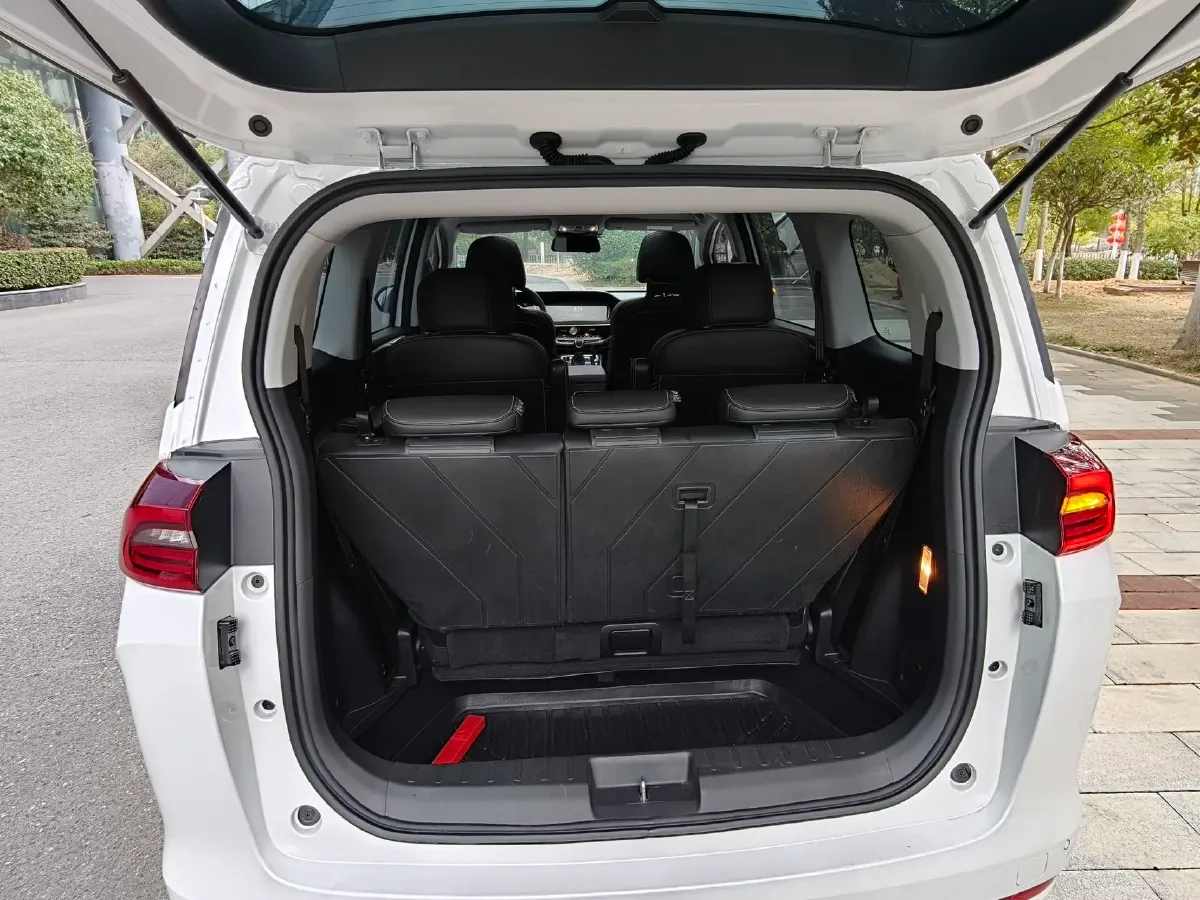 2021 GAC Trumpchi M6 1.5T 169HP L4 6AT,autocango,china used car exporter,china ev exporter,chinese used car exporter,chinese used ev exporter