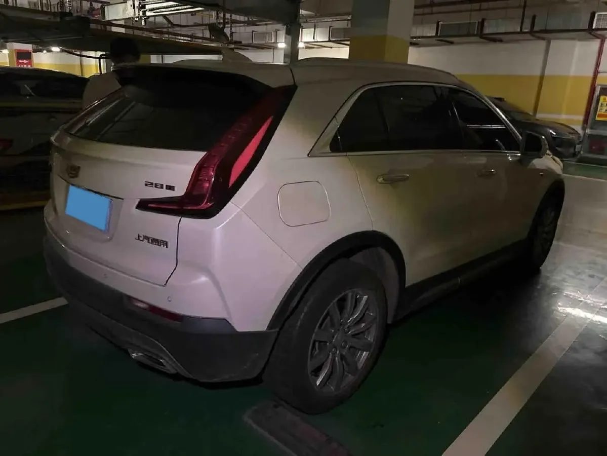 2021 Cadillac XT4 2.0T 237HP L4 9AT,autocango,china used car exporter,china ev exporter,chinese used car exporter,chinese used ev exporter