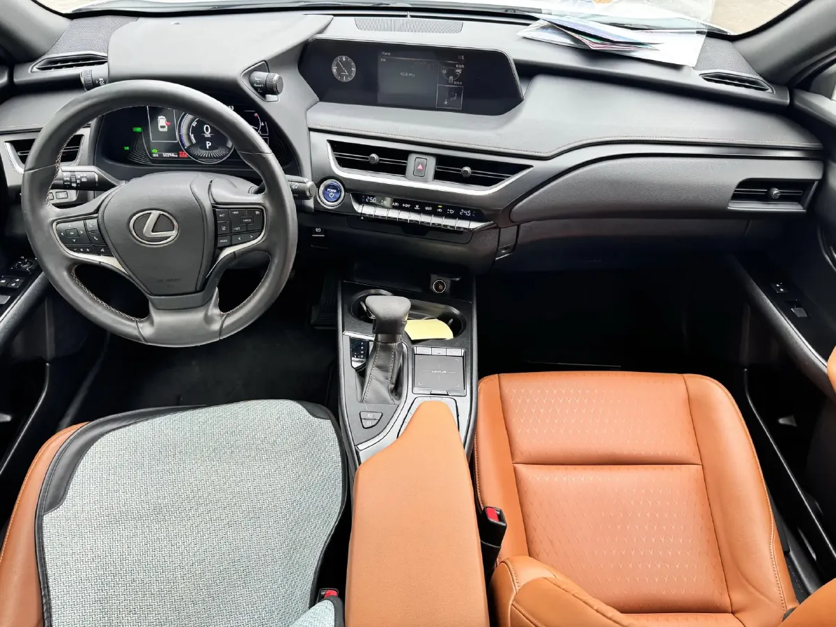 2020 Lexus UX 2.0L 146HP L4 E-CVT Hybrid,autocango,china used car exporter,china ev exporter,chinese used car exporter,chinese used ev exporter