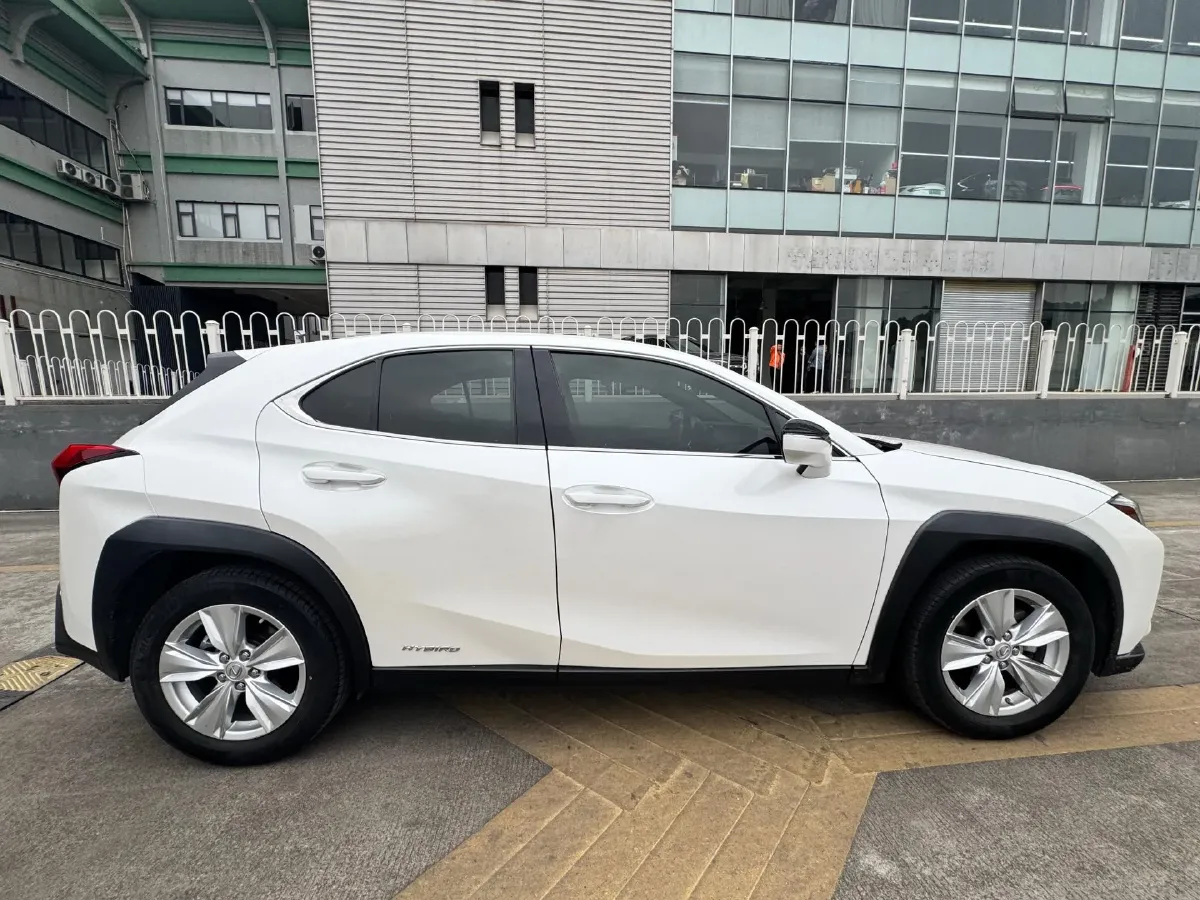 2020 Lexus UX 2.0L 146HP L4 E-CVT Hybrid,autocango,china used car exporter,china ev exporter,chinese used car exporter,chinese used ev exporter