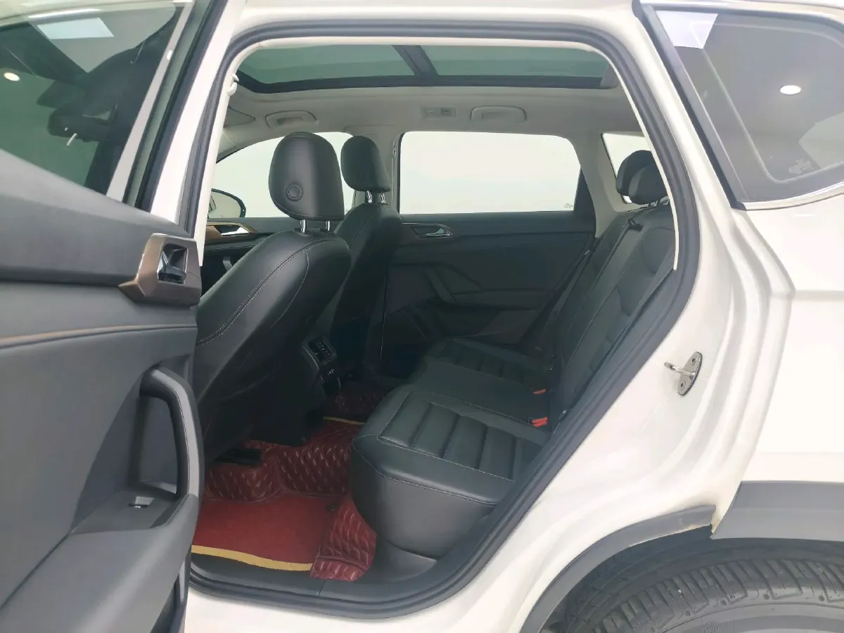 2021 Volkswagen Tharu 2.0T 186HP L4 7DCT,autocango,china used car exporter,china ev exporter,chinese used car exporter,chinese used ev exporter