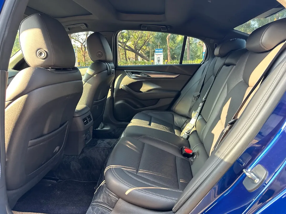 2023 Cadillac CT5 2.0T 237HP L4 10AT,autocango,china used car exporter,china ev exporter,chinese used car exporter,chinese used ev exporter