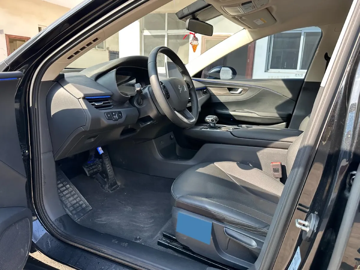 2023 HongQi E-QM5 BEV 54KWH,autocango,china used car exporter,china ev exporter,chinese used car exporter,chinese used ev exporter