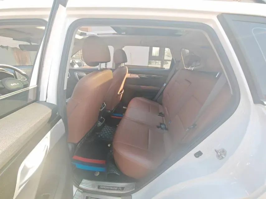 2021 Kia Sportage R 2.0L 161HP L4 6AT,autocango,china used car exporter,china ev exporter,chinese used car exporter,chinese used ev exporter