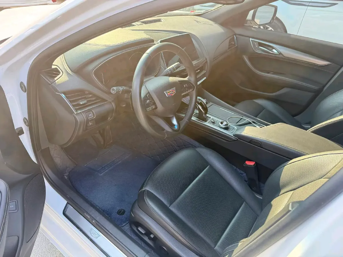 2022 Cadillac CT5 2.0T 237HP L4 10AT,autocango,china used car exporter,china ev exporter,chinese used car exporter,chinese used ev exporter