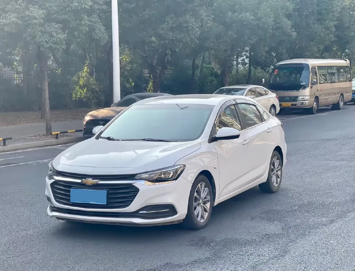 2022 Chevrolet Monza 1.5L 113HP L4 6AT,autocango,china used car exporter,china ev exporter,chinese used car exporter,chinese used ev exporter