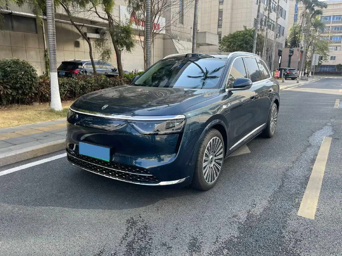2025 AITO AITO M8 REEV 160HP REEV 53.4KWH,autocango,china used car exporter,china ev exporter,chinese used car exporter,chinese used ev exporter