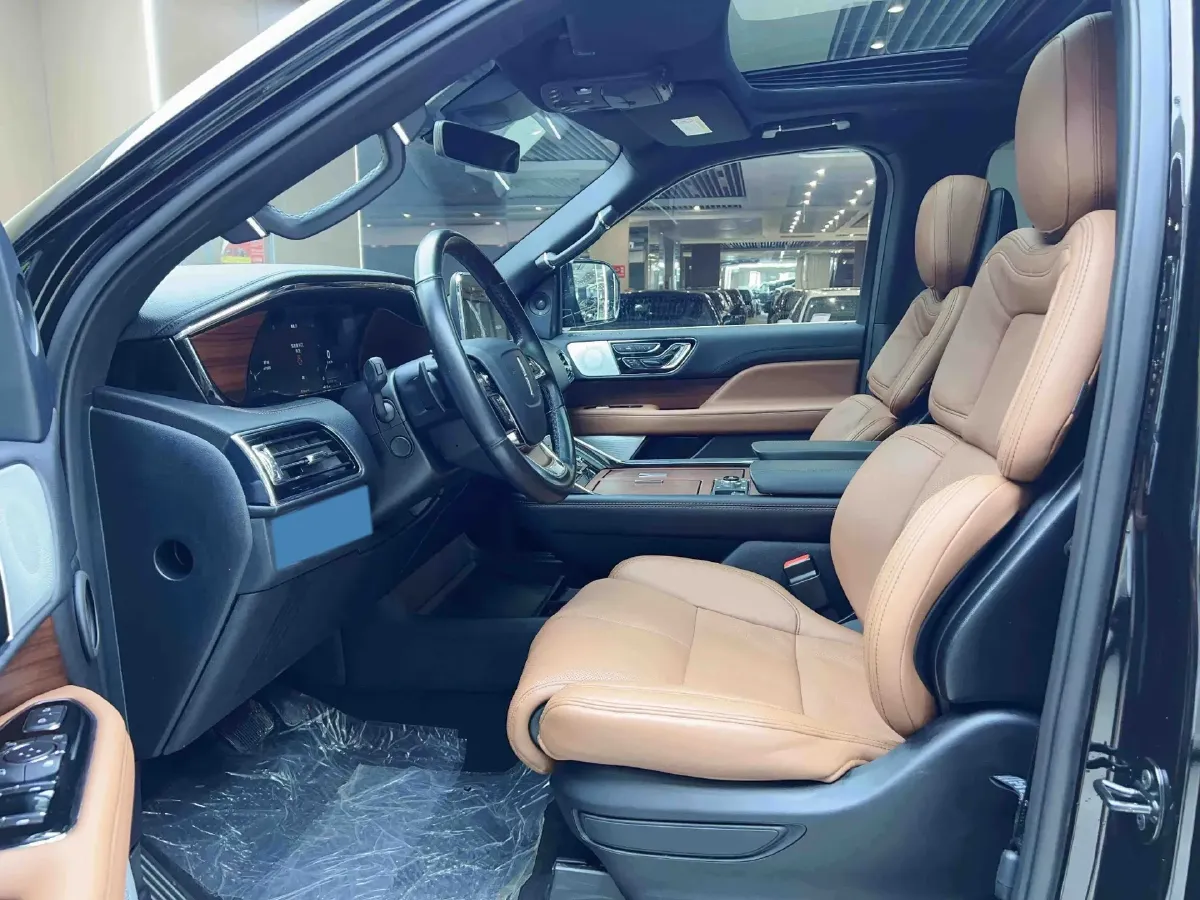 2020 Lincoln Navigator 3.5T 388HP V6 10AT,autocango,china used car exporter,china ev exporter,chinese used car exporter,chinese used ev exporter