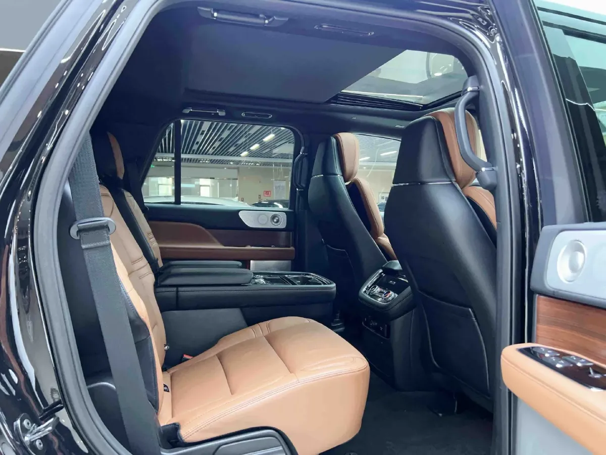 2020 Lincoln Navigator 3.5T 388HP V6 10AT,autocango,china used car exporter,china ev exporter,chinese used car exporter,chinese used ev exporter