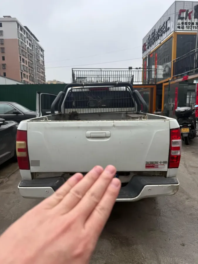 2022 Isuzu RE-MAX Jim 2.8T 120HP L4 5MT,autocango,china used car exporter,china ev exporter,chinese used car exporter,chinese used ev exporter