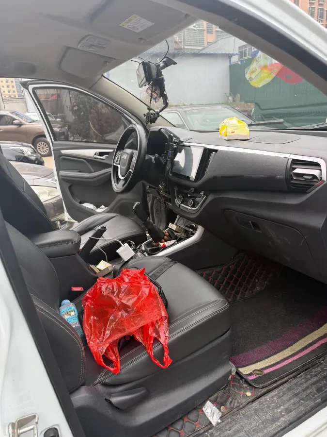 2022 Isuzu RE-MAX Jim 2.8T 120HP L4 5MT,autocango,china used car exporter,china ev exporter,chinese used car exporter,chinese used ev exporter