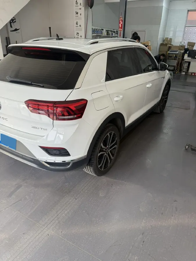 2021 Volkswagen T-Roc 1.4T 150HP L4 7DCT,autocango,china used car exporter,china ev exporter,chinese used car exporter,chinese used ev exporter