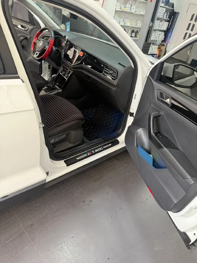 2021 Volkswagen T-Roc 1.4T 150HP L4 7DCT,autocango,china used car exporter,china ev exporter,chinese used car exporter,chinese used ev exporter