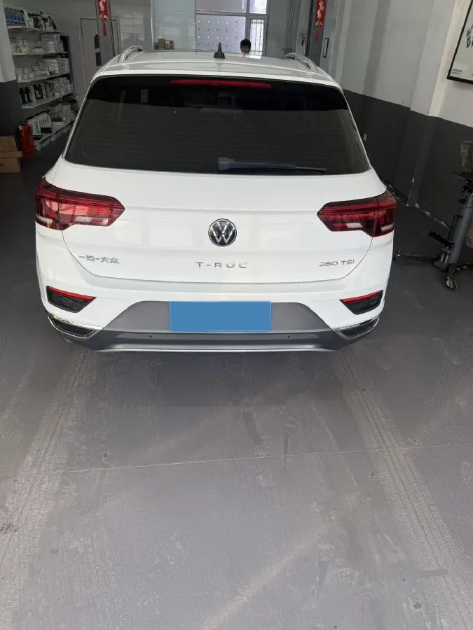 2021 Volkswagen T-Roc 1.4T 150HP L4 7DCT,autocango,china used car exporter,china ev exporter,chinese used car exporter,chinese used ev exporter