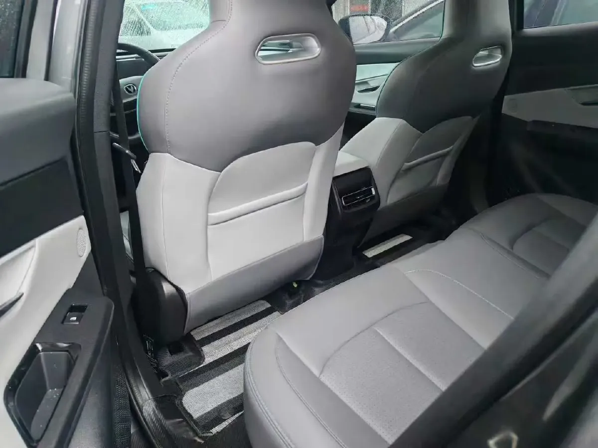 2023 ChangAn UNI-T 1.5T 188HP L4 7DCT,autocango,china used car exporter,china ev exporter,chinese used car exporter,chinese used ev exporter