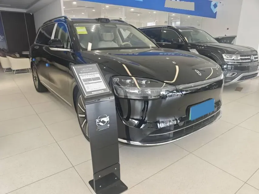 2024 AITO AITO M9 1.5T 152HP L4 REEV 42KWH,autocango,china used car exporter,china ev exporter,chinese used car exporter,chinese used ev exporter