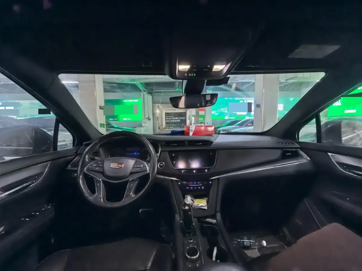 2020 Cadillac XT5 2.0T 241HP L4 9AT,autocango,china used car exporter,china ev exporter,chinese used car exporter,chinese used ev exporter