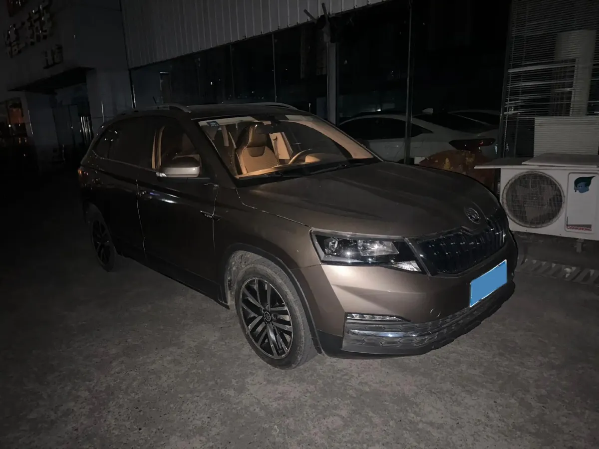 2020 Skoda Kamiq 1.2T 116HP L4 7DCT,autocango,china used car exporter,china ev exporter,chinese used car exporter,chinese used ev exporter