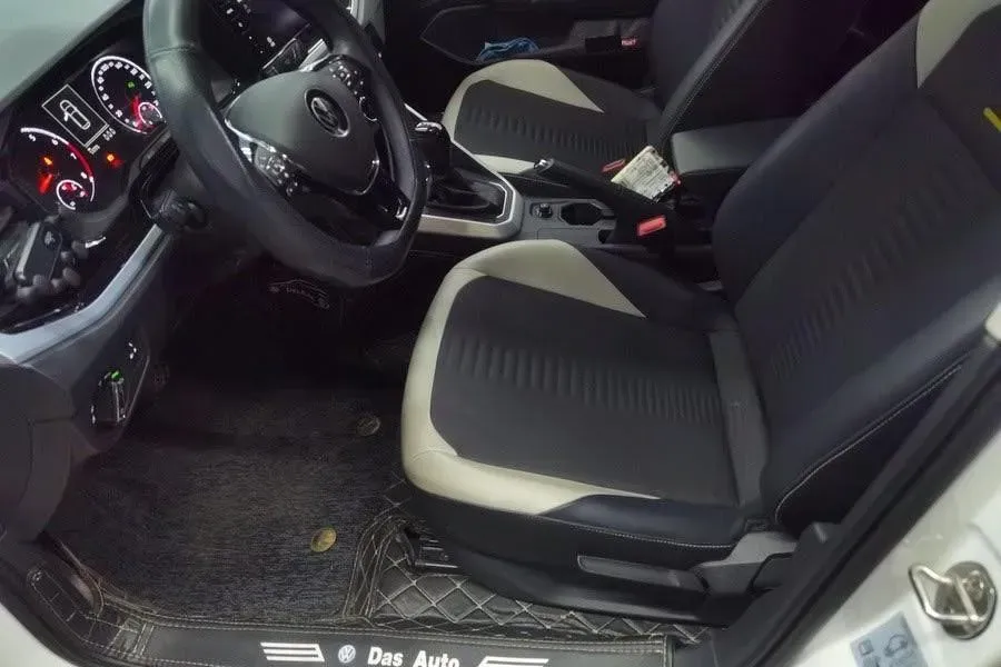 2021 Haval H6 1.5T 169HP L4 7DCT,autocango,china used car exporter,china ev exporter,chinese used car exporter,chinese used ev exporter