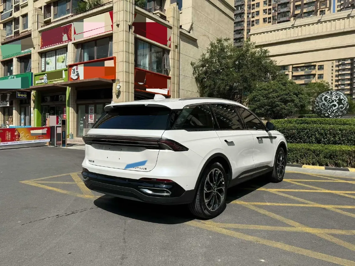 2023 Lincoln Nautilus 2.0T 261HP L4 8AT,autocango,china used car exporter,china ev exporter,chinese used car exporter,chinese used ev exporter