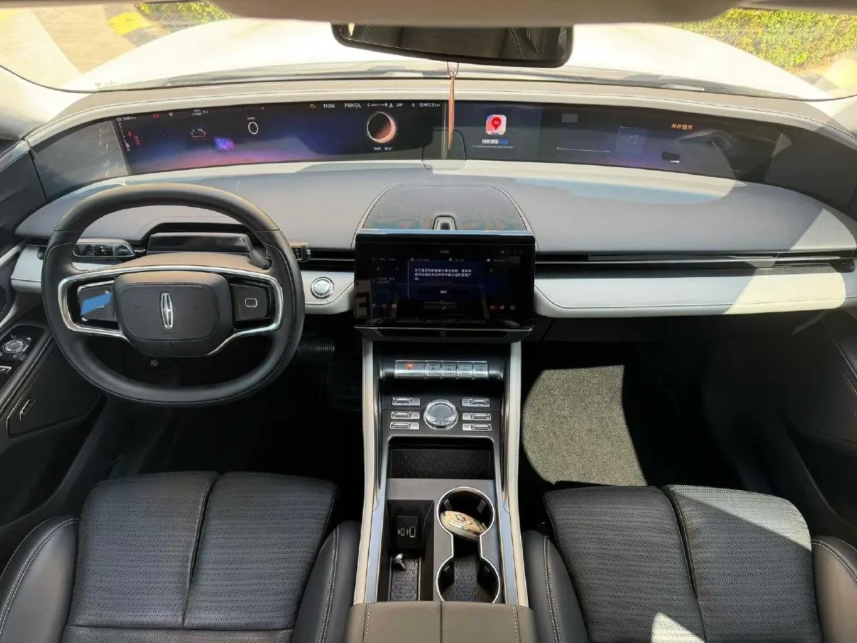 2023 Lincoln Nautilus 2.0T 261HP L4 8AT,autocango,china used car exporter,china ev exporter,chinese used car exporter,chinese used ev exporter