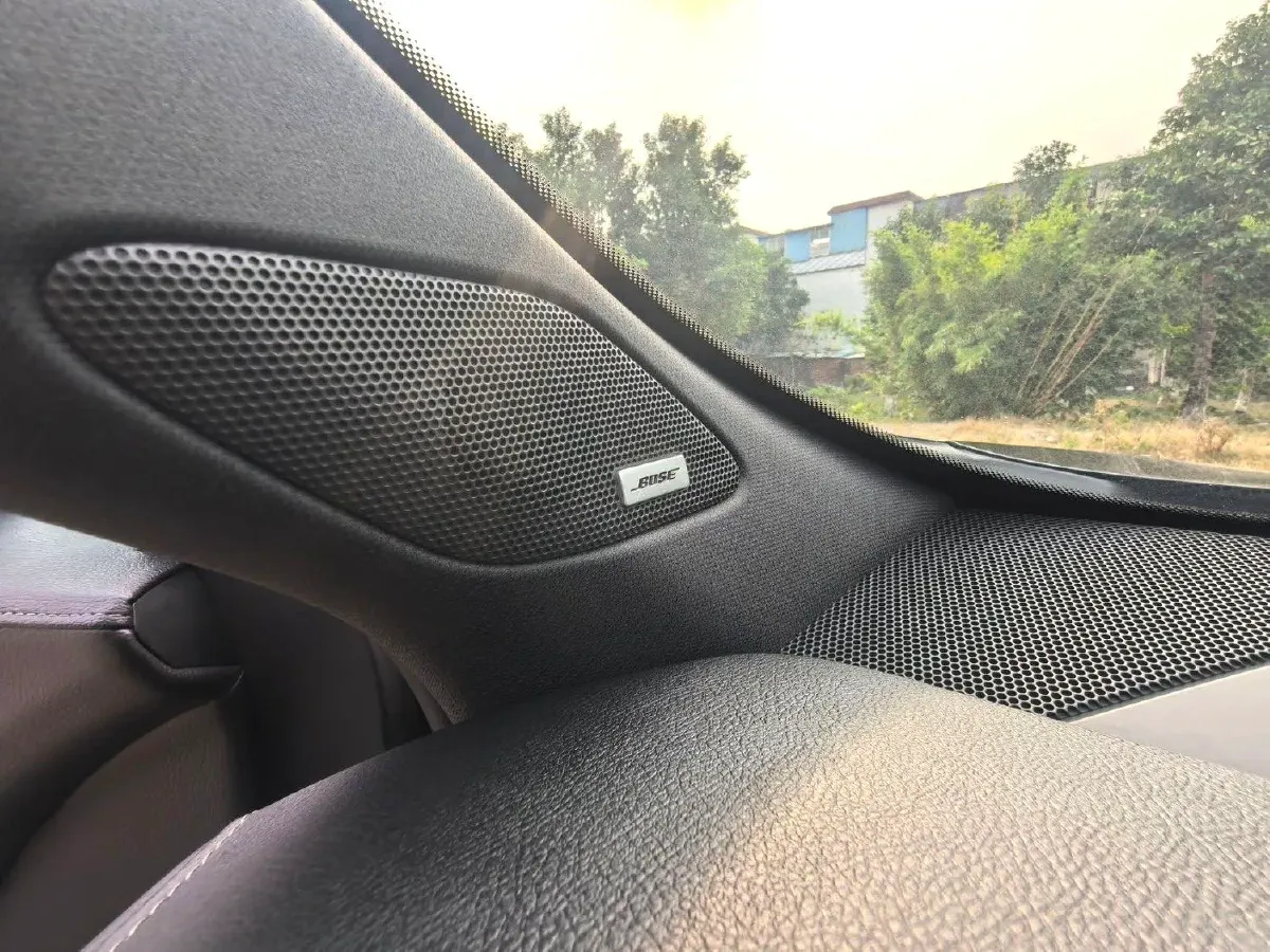 2018 Cadillac XT4 2.0T 241HP L4 9AT,autocango,china used car exporter,china ev exporter,chinese used car exporter,chinese used ev exporter