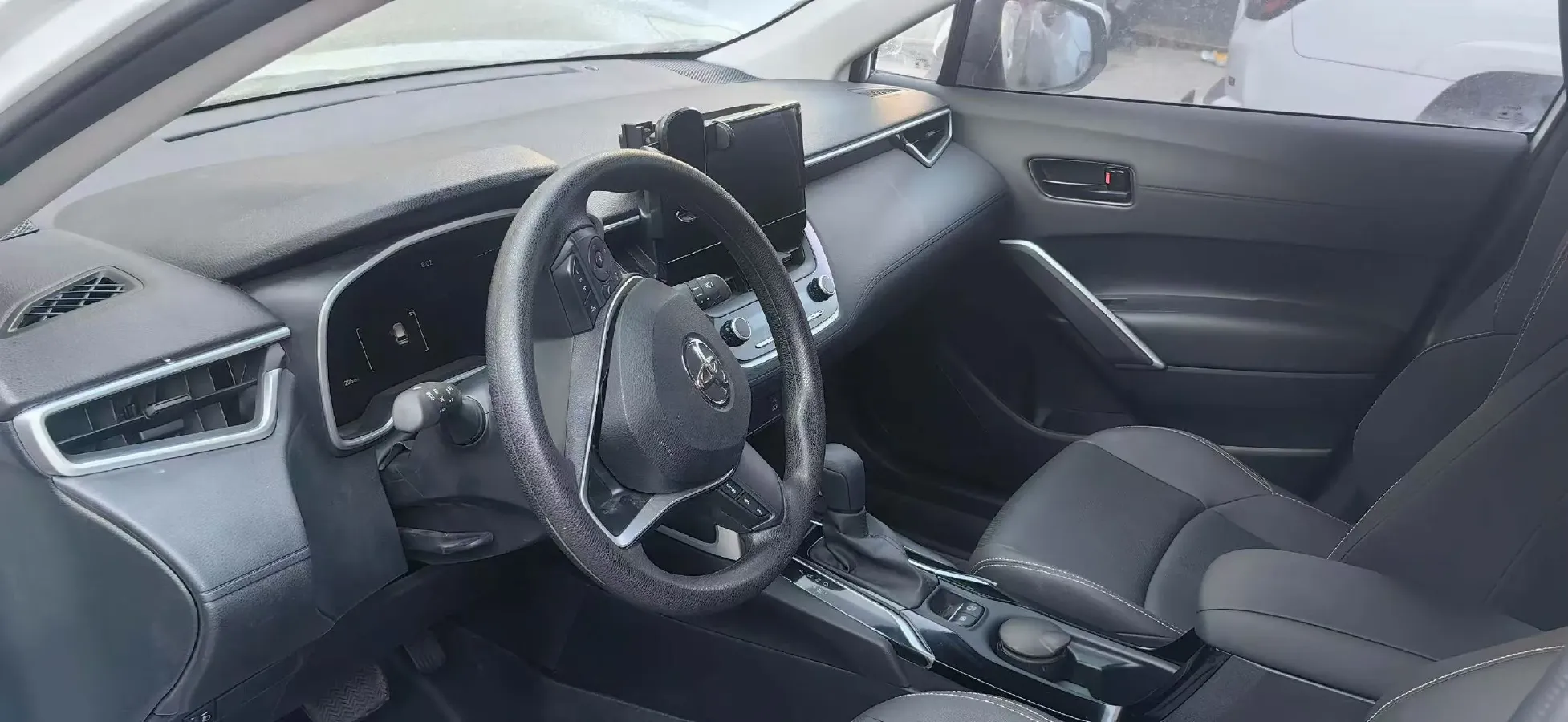 2024 Toyota Frontlander 2.0L 171HP L4 CVT,autocango,china used car exporter,china ev exporter,chinese used car exporter,chinese used ev exporter