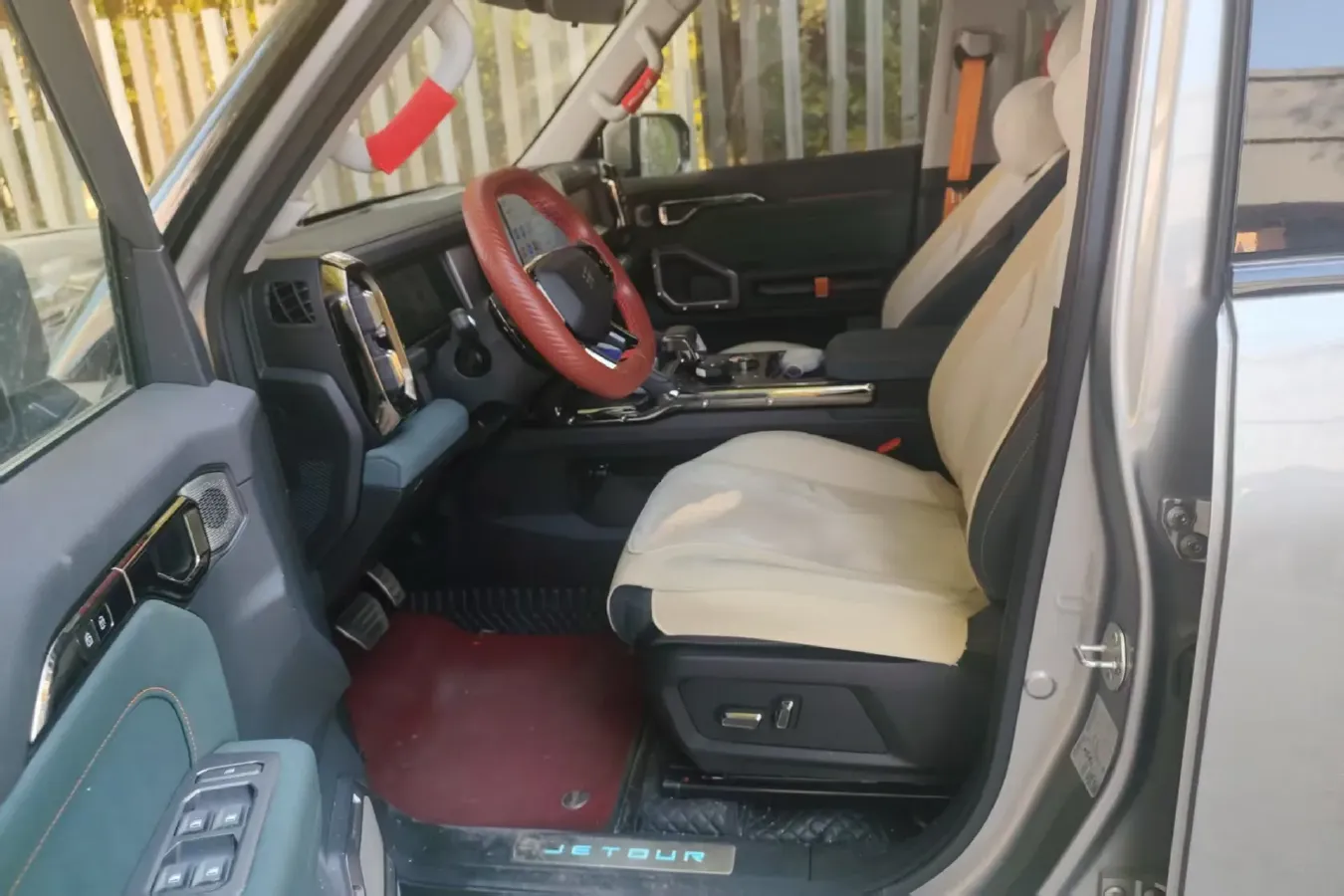 2023 Jetour Traveller 2.0T 254HP L4 7DCT,autocango,china used car exporter,china ev exporter,chinese used car exporter,chinese used ev exporter