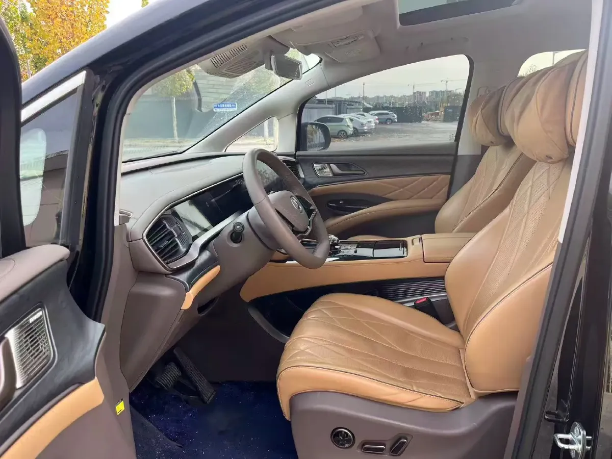 2022 HongQi HS7 3.0T 337HP V6 8AT,autocango,china used car exporter,china ev exporter,chinese used car exporter,chinese used ev exporter